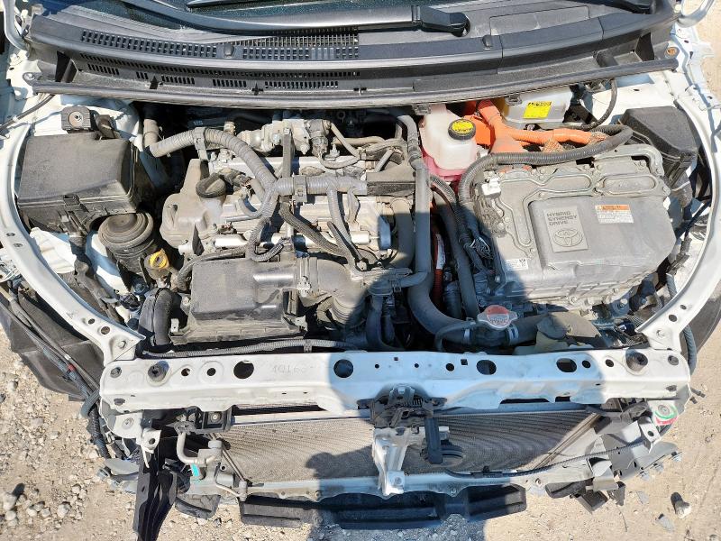 Photo 11 from auction – 2016 TOYOTA PRIUS C with VIN JTDKDTB39G1132295