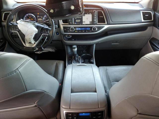 Photo 8 from auction – 2017 TOYOTA HIGHLANDER with VIN 5TDDZRFH0HS360998