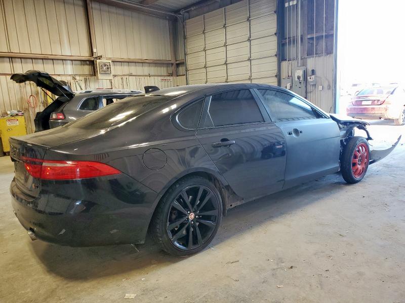 Photo 3 from auction – 2016 JAGUAR XF S with VIN SAJBM4BV7GCY22687