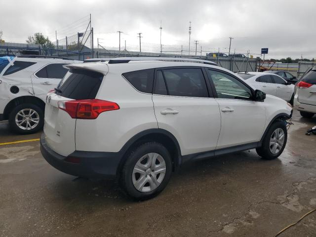 Photo 3 from auction – 2015 TOYOTA RAV4 LE with VIN JTMBFREV3FJ035912