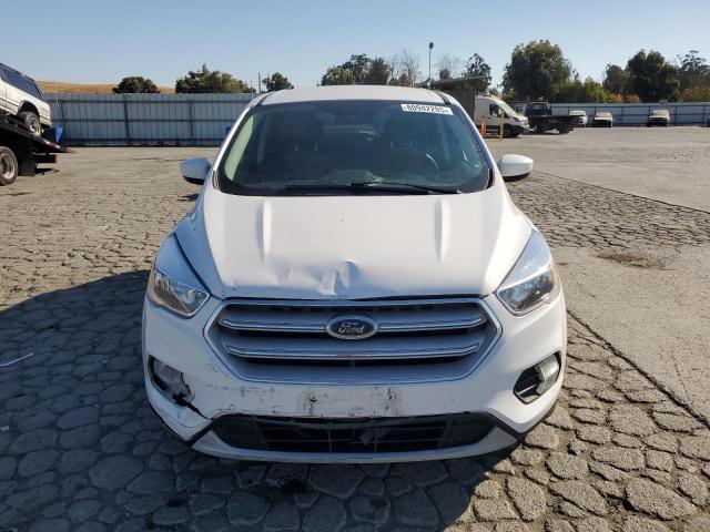 Photo 5 from auction – 2019 FORD ESCAPE SE with VIN 1FMCU9GDXKUC33857