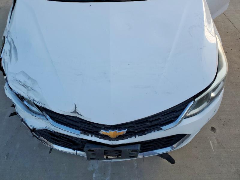 Photo 11 from auction – 2018 CHEVROLET CRUZE LS with VIN 1G1BC5SM0J7204201