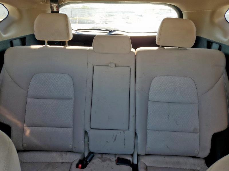 Photo 10 from auction – 2016 HYUNDAI TUCSON LIM with VIN KM8J33A28GU190222