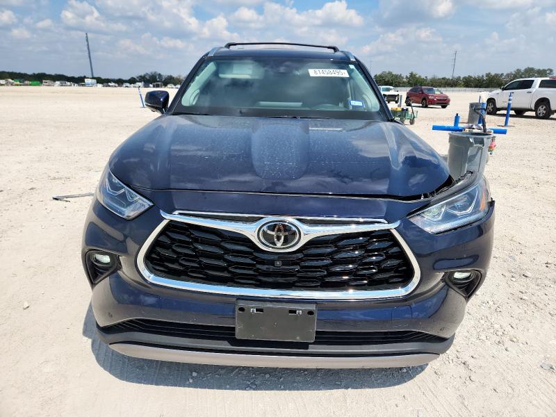 Photo 5 from auction – 2025 TOYOTA HIGHLANDER with VIN 5TDKDRBHXSS582855