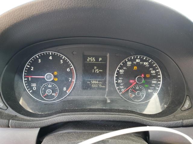 Photo 9 from auction – 2014 VOLKSWAGEN PASSAT S with VIN 1VWAS7A32EC027395