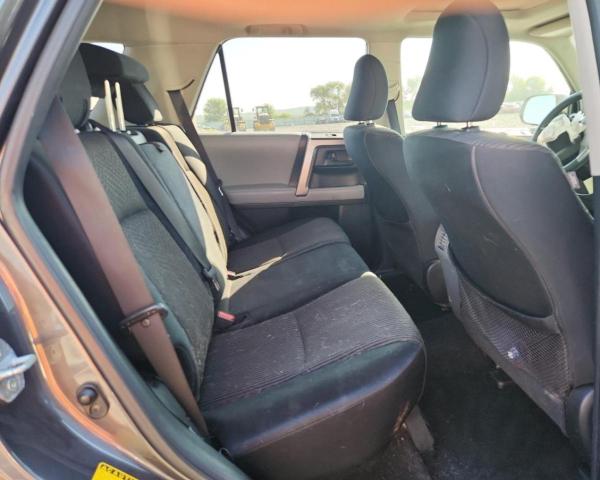 Photo 11 from auction – 2011 TOYOTA 4RUNNER SR with VIN JTEBU5JR1B5047000