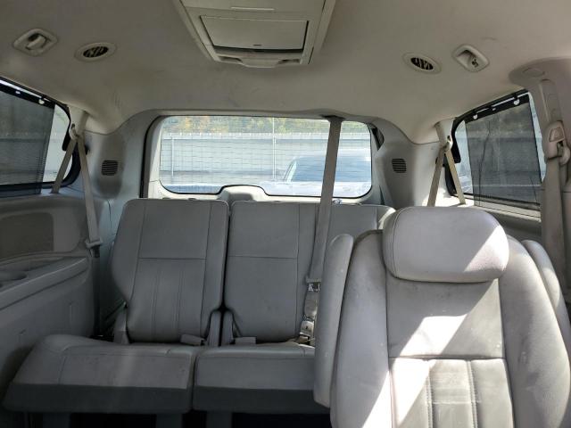 Photo 10 from auction – 2010 CHRYSLER TOWN & COU with VIN 2A4RR5D15AR109102