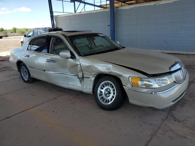 Photo 4 from auction – 2000 LINCOLN TOWN CAR C with VIN 1LNHM83W2YY857533