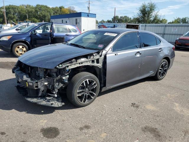 LEXUS ES 300H 2013 مع رقم تعريف المركبة JTHBW1GG6D2001291 - صورة من المزاد