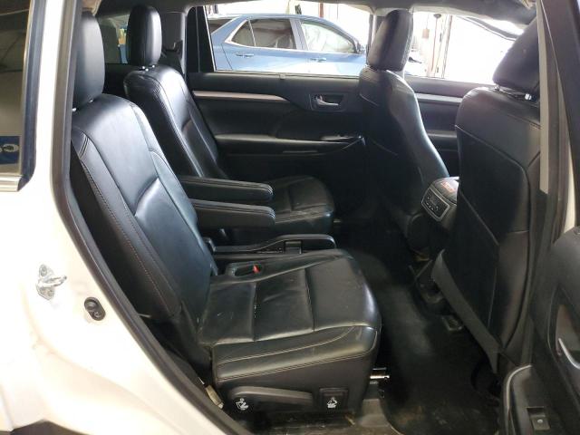 Photo 11 from auction – 2016 TOYOTA HIGHLANDER with VIN 5TDJKRFH9GS302667