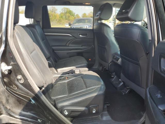 Photo 11 from auction – 2015 TOYOTA HIGHLANDER with VIN 5TDDKRFHXFS175553