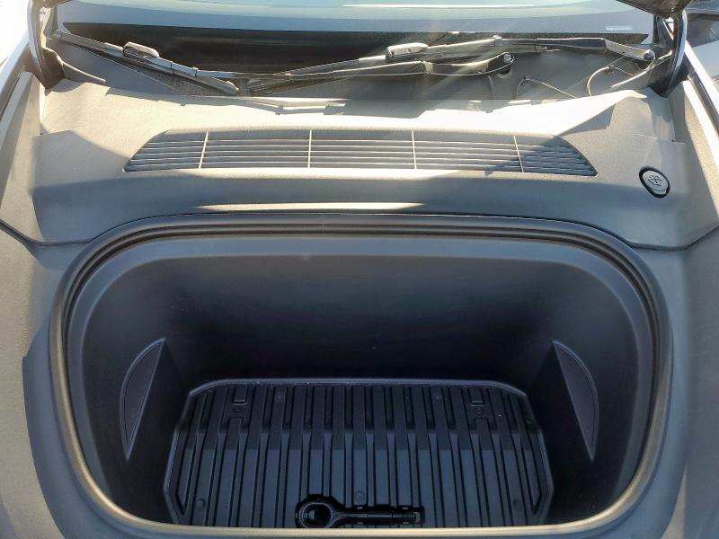Photo 11 from auction – 2023 TESLA MODEL Y with VIN 7SAYGDEE4PA095250