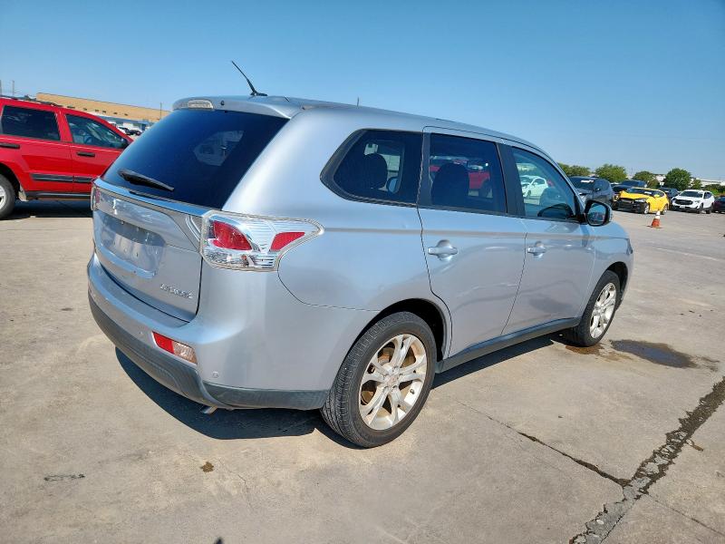 Photo 3 from auction – 2014 MITSUBISHI OUTLANDER with VIN JA4AD3A3XEZ013158