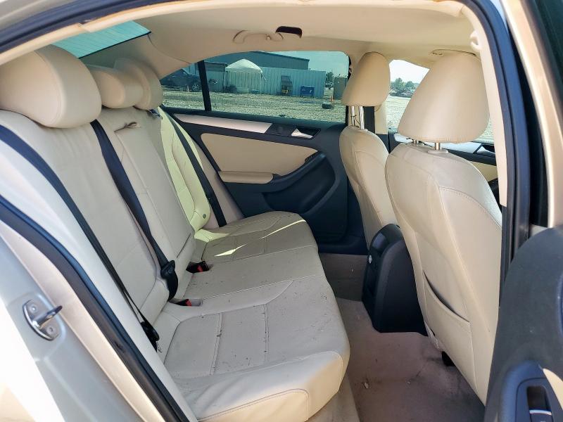 Photo 10 from auction – 2014 VOLKSWAGEN JETTA SE with VIN 3VWD07AJ0EM209130