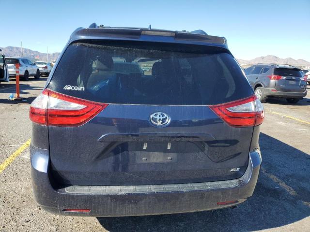 Photo 6 from auction – 2018 TOYOTA SIENNA XLE with VIN 5TDYZ3DC2JS929068