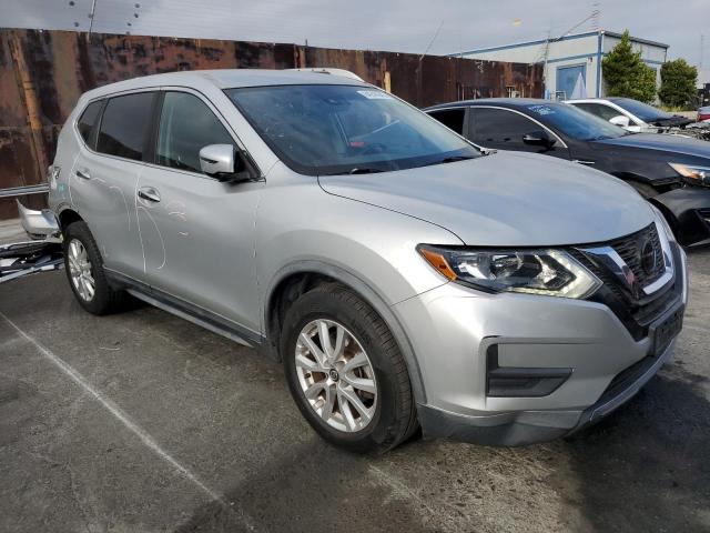 Photo 4 from auction – 2020 NISSAN ROGUE S with VIN KNMAT2MT6LP522798