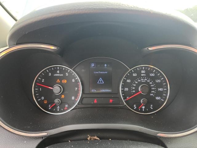 Photo 9 from auction – 2018 KIA FORTE LX with VIN 3KPFL4A78JE247263