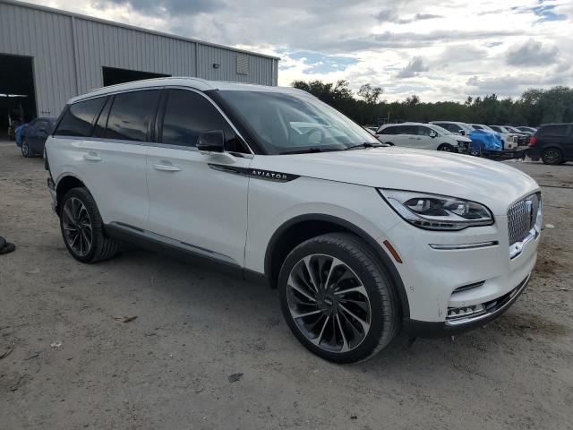 Photo 4 from auction – 2020 LINCOLN AVIATOR RE with VIN 5LM5J7XC6LGL04773