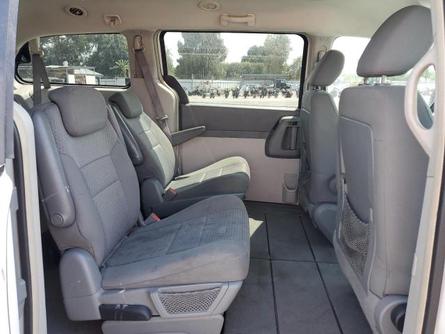 Photo 11 from auction – 2010 CHRYSLER TOWN & COU with VIN 2A4RR5D13AR212924