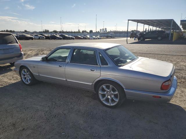 Photo 2 from auction – 2001 JAGUAR XJR with VIN SAJDA15B61MF30549