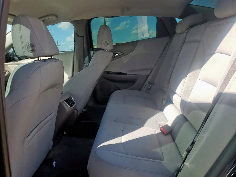 Photo 10 from auction – 2017 CHEVROLET MALIBU LT with VIN 1G1ZE5ST0HF232967