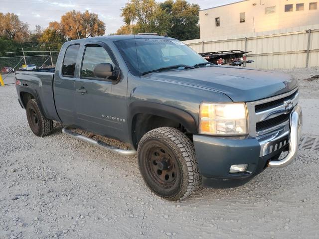 Zdjęcie 4 z aukcji – 2008 CHEVROLET SILVERADO z VIN 2GCEK19J981258860