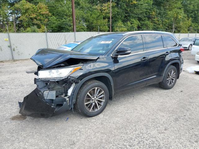TOYOTA HIGHLANDER 2018 with VIN 5TDJZRFH1JS907057 - Photo from auction