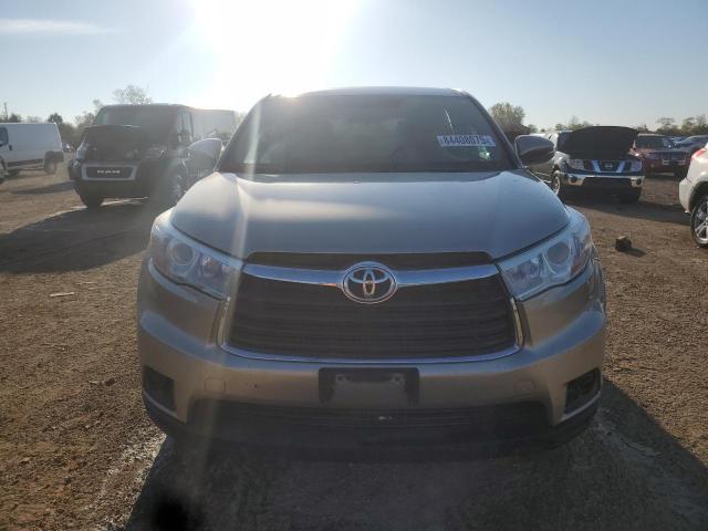 Photo 5 from auction – 2016 TOYOTA HIGHLANDER with VIN 5TDBKRFH6GS337087