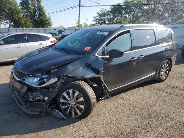 CHRYSLER PACIFICA T 2018 with VIN 2C4RC1EG5JR317399 - Photo from auction