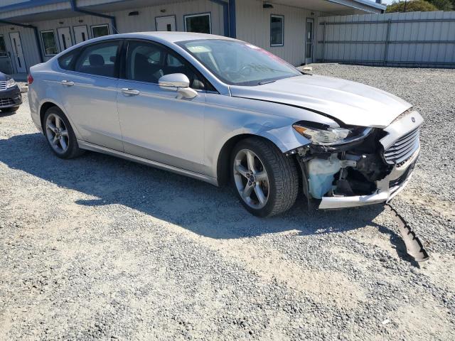 Photo 4 from auction – 2016 FORD FUSION SE with VIN 3FA6P0H71GR271950
