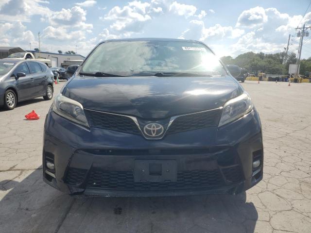 Photo 5 from auction – 2018 TOYOTA SIENNA SE with VIN 5TDXZ3DC1JS961229
