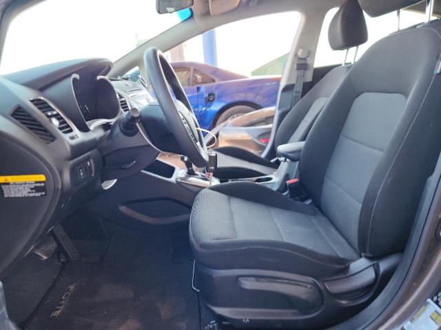 Photo 7 from auction – 2018 KIA FORTE LX with VIN 3KPFK4A72JE164950