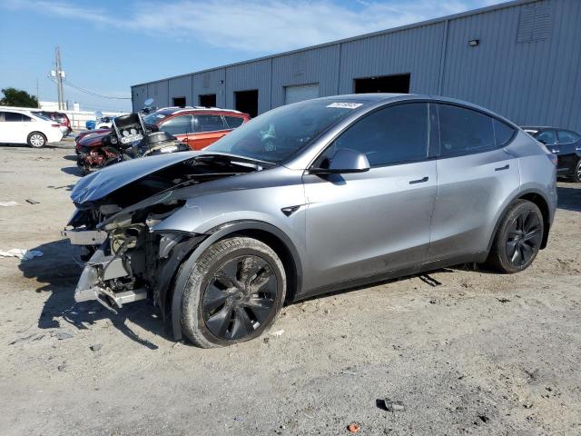 TESLA MODEL Y 2025 with VIN 7SAYGDEE9SA357174 - Photo from auction