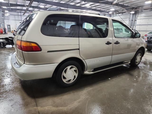 Photo 3 from auction – 2000 TOYOTA SIENNA LE with VIN 4T3ZF13C8YU310101