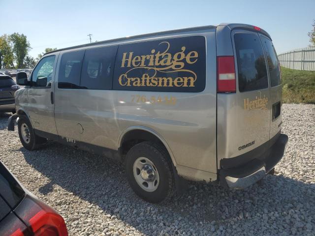Photo 2 from auction – 2004 CHEVROLET EXPRESS G2 with VIN 1GAGG25U241142375