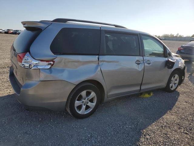 Photo 3 from auction – 2011 TOYOTA SIENNA LE with VIN 5TDKK3DC2BS087408