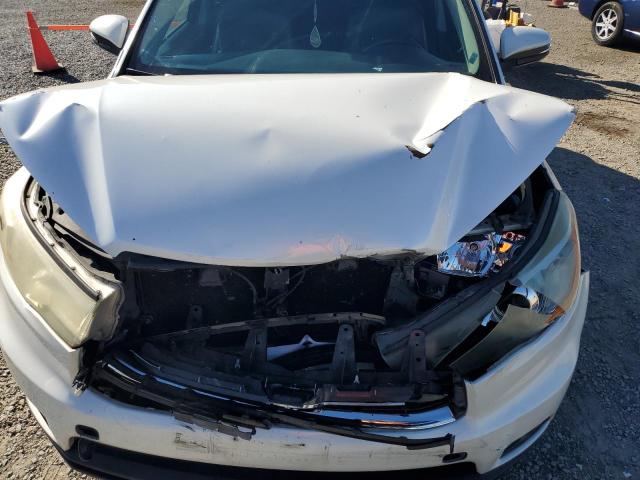 Photo 12 from auction – 2015 TOYOTA HIGHLANDER XLE with VIN 5TDKKRFHXFS096536