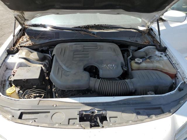 Photo 11 from auction – 2015 CHRYSLER 300 LIMITE with VIN 2C3CCAAG4FH893594