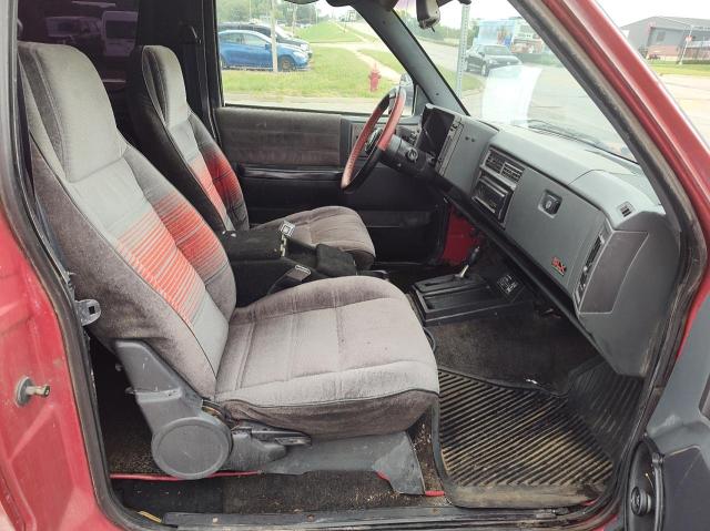 Снимка 5 от търг – 1991 GMC S15 JIMMY с VIN 1GKCT18Z1M8503965