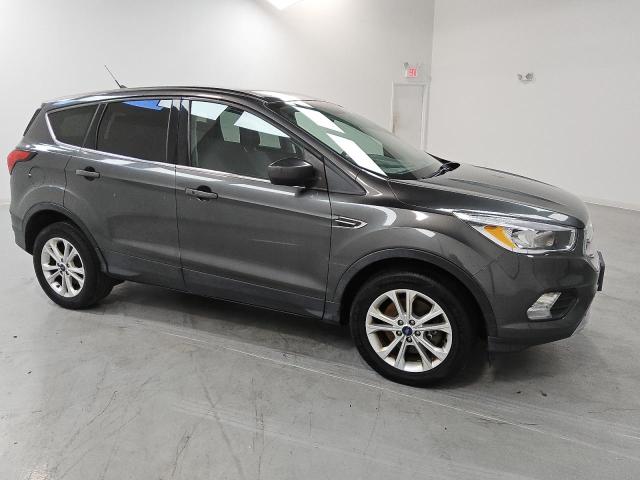 Photo 4 from auction – 2019 FORD ESCAPE SE with VIN 1FMCU9GD2KUA01012