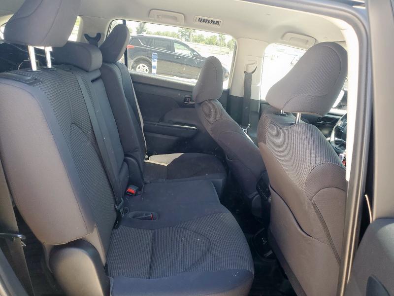 Photo 11 from auction – 2022 TOYOTA HIGHLANDER with VIN 5TDZZRAH9NS106523