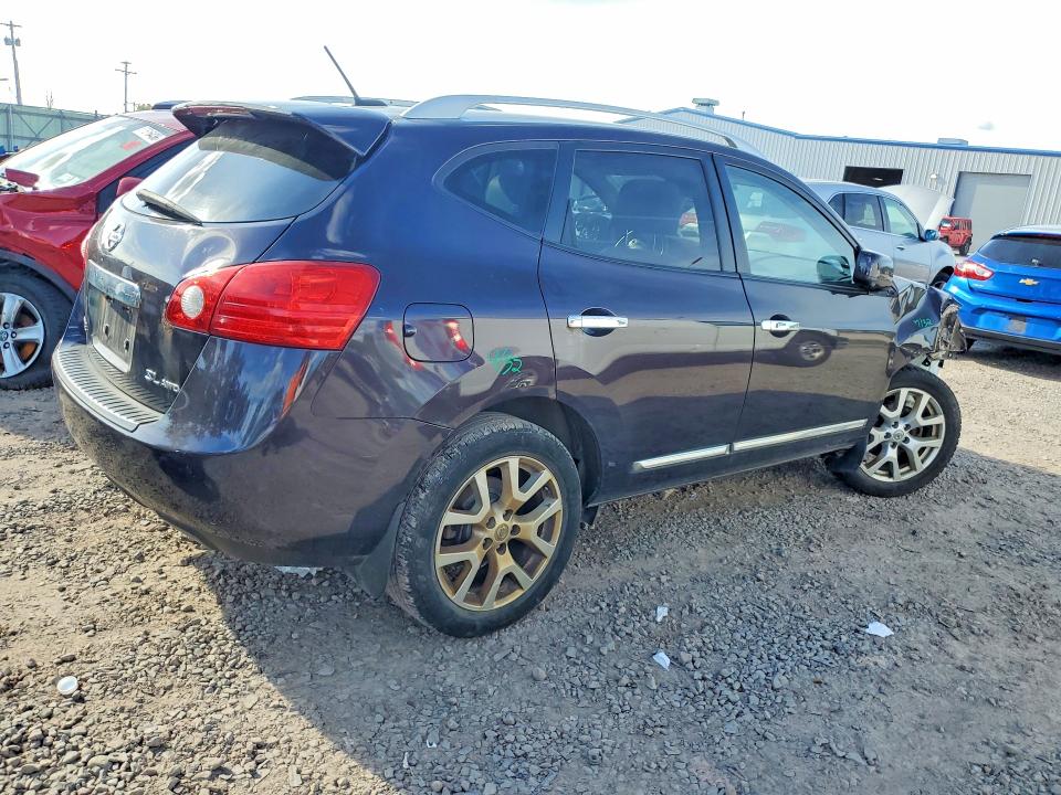 Photo 3 from auction – 2013 NISSAN ROGUE with VIN JN8AS5MV5DW104069
