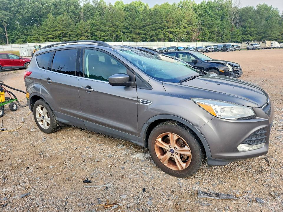 Photo 4 from auction – 2014 FORD ESCAPE with VIN 1FMCU9GX2EUD48189