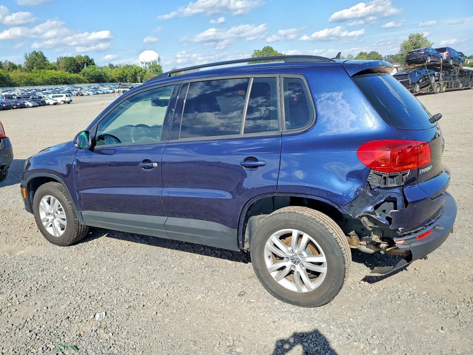 Снимка 2 от търг – 2016 VOLKSWAGEN TIGUAN с VIN WVGBV7AX6GW526201