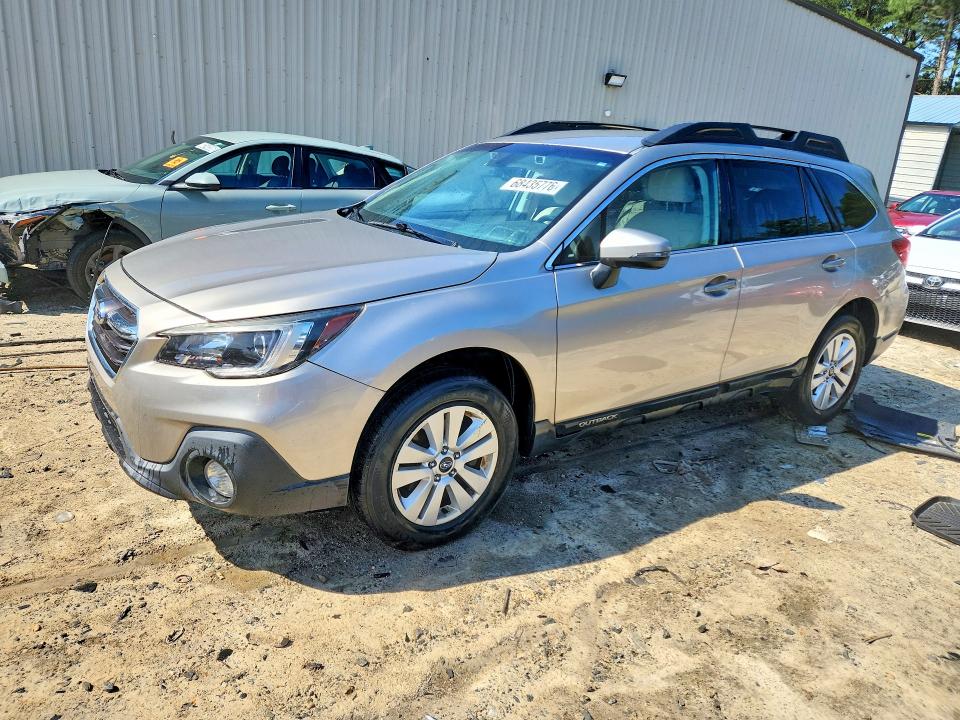 SUBARU OUTBACK 2018 with VIN 4S4BSAFC7J3297046 - Photo from auction