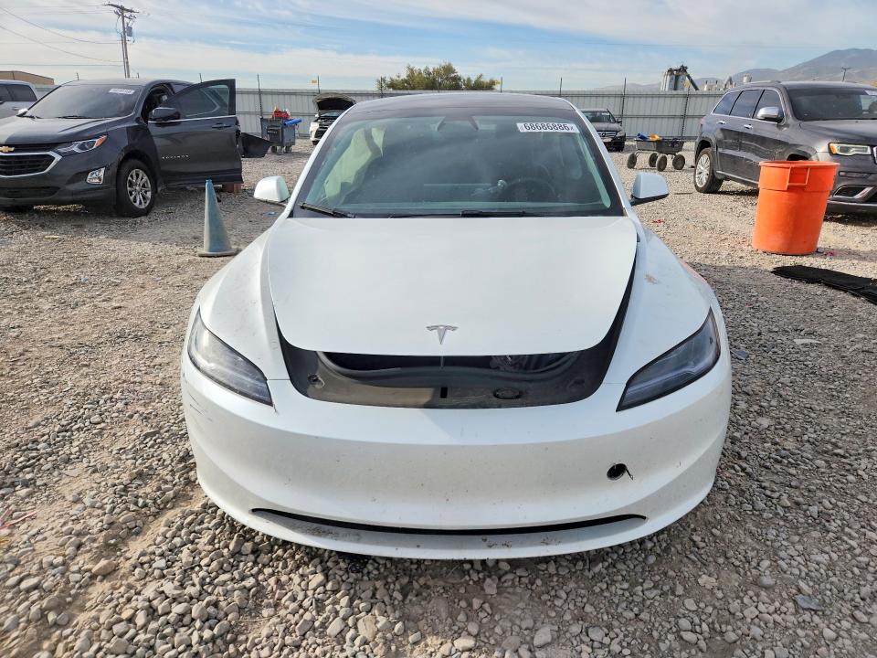 Снимка 5 от търг – 2024 TESLA MODEL 3 с VIN 5YJ3E1EA0RF833835