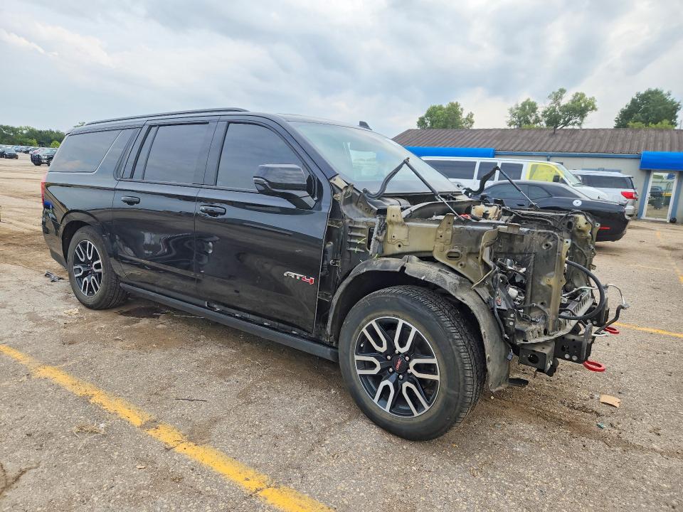 Снимка 4 от търг – 2021 GMC YUKON XL с VIN 1GKS2HKD5MR321006