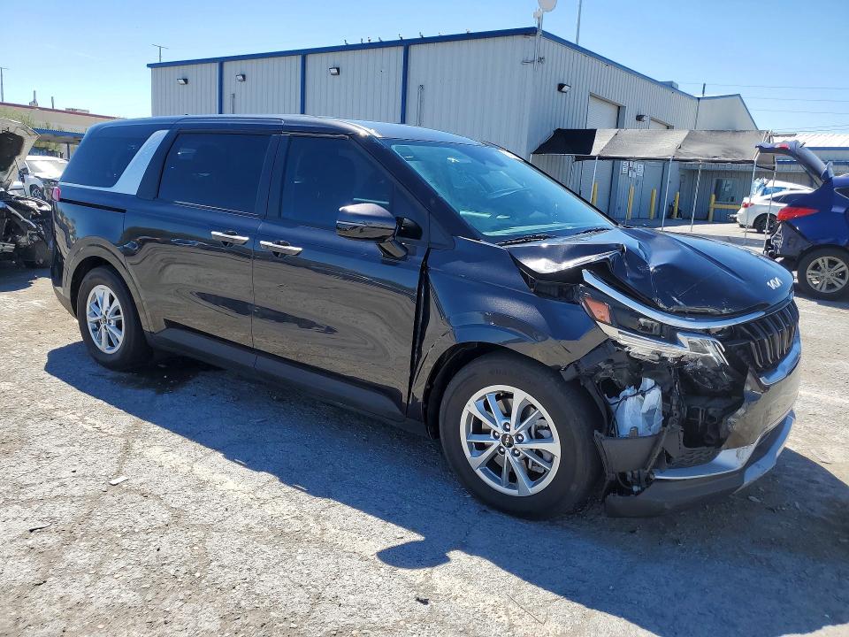 Photo 4 from auction – 2024 KIA CARNIVAL with VIN KNDNB4H39R6450813