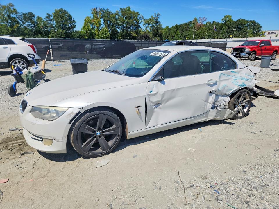 BMW 328 2011 with VIN WBADW3C57BE537962 - Photo from auction