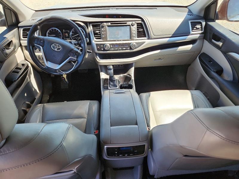 Foto 8 de la subasta – 2017 TOYOTA HIGHLANDER con VIN 5TDKZRFH4HS511624